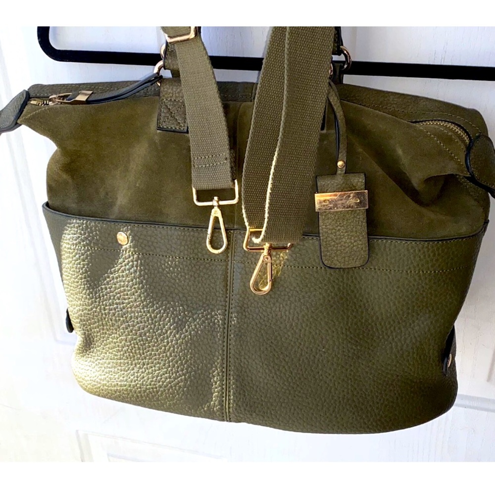 Moda Luxe London Satchel Retails $90- Green Beautiful VGU